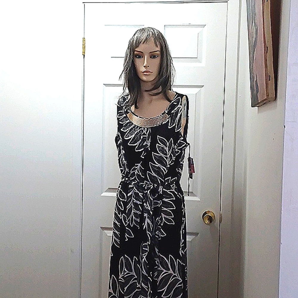 R&M Richard's palm print size 14 maxi dress white,white color has side slit